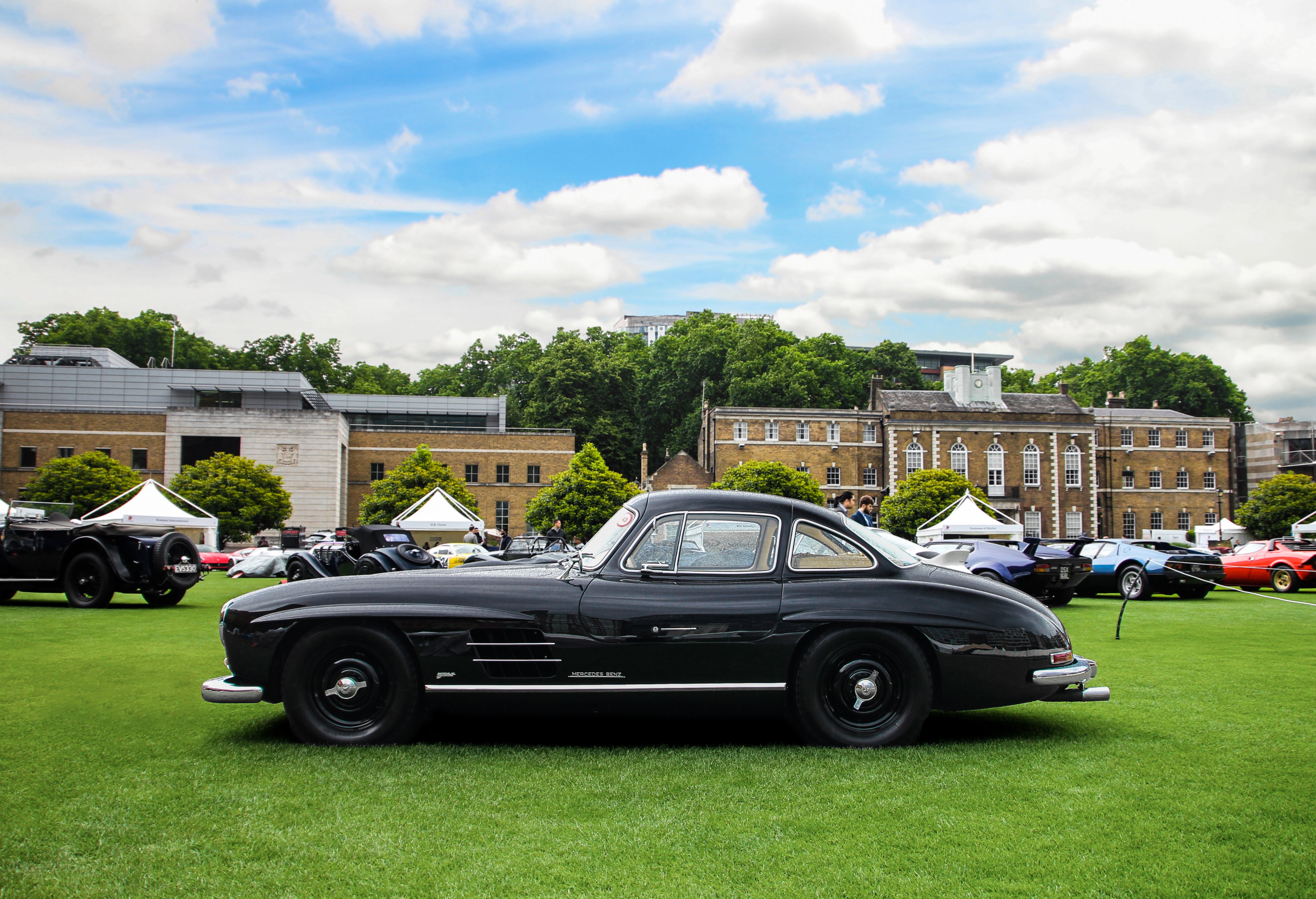 Classic Mercedes-Benz 300SL at a London car show